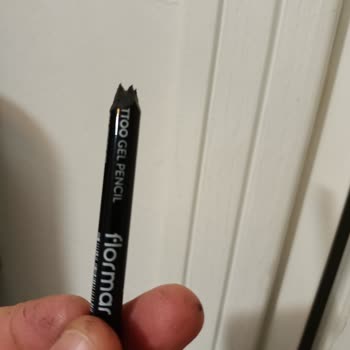 Flormar Tatto Gel Pencil Kalem Açılması