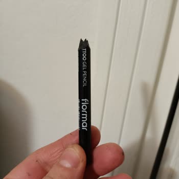 Flormar Tatto Gel Pencil Kalem Açılması