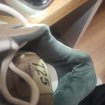 Sneaks Up Mağdurluğu Pişmanlık İçerir