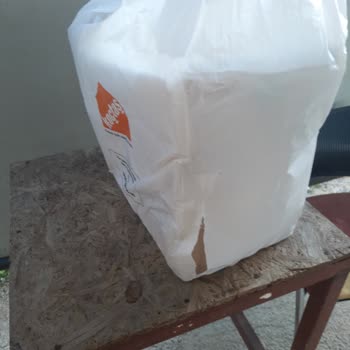 Koçtaş Ürünü Satıyor, Poşeti Satmıyor Elde Götür Diyor