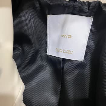 Mango Deri Ceket Kendiliğinden Oluşan Lekeler