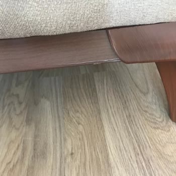 Aksu Çarşı 1,5 Senedir Yırtık Getirdikleri Koltuk Takımı