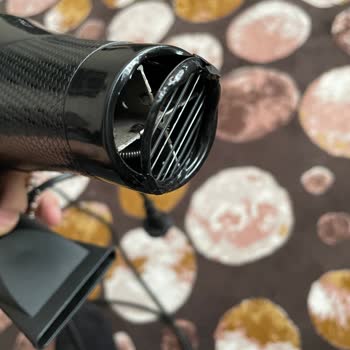 Powertech Fön Makinesi Ağızlık Eridi.