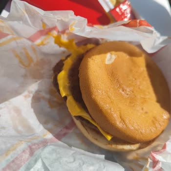 McDonald's Hamburger Şikayeti Ve Sunum Sıkıntısı