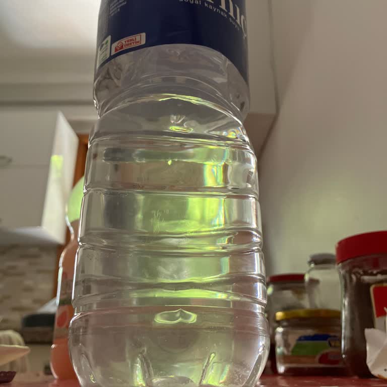 Sarnıç Su Acı Tat Ve Dibinde Tortu