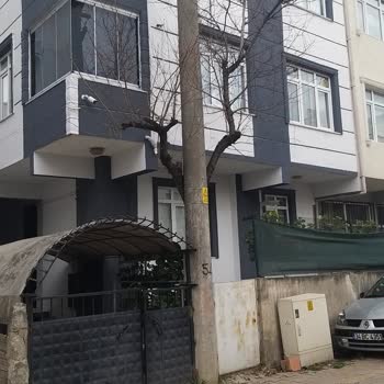 SEDAŞ Enerji Olmayan Direği Sökmüyor