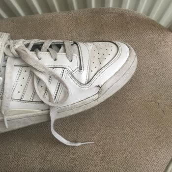 Sneaks Up Üretim Hatasını Kabul Etmedi