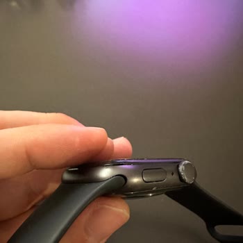 Apple Watch SE 44 mm Display löst sich vom Gehäuse - Garantie abgelaufen, was nun?
