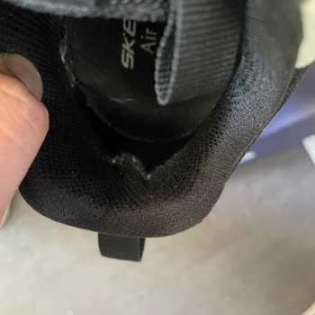 Skechers Kalitesiz Malzeme Kullanımı