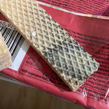 Eti Hoşbeş Çilekli Bozuk Ve Küflü Ürün