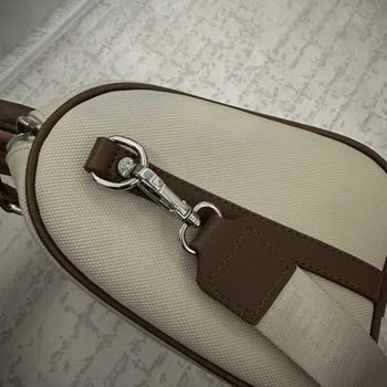 Bleeding Color on Benetton Bag