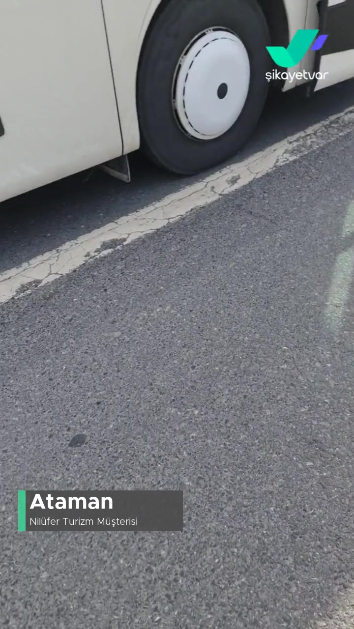 Nilüfer Turizm Yolcu Otobüsü Yakıt İkmali Olmadığı İçin Yolda Kaldı! videonun kapak resmi