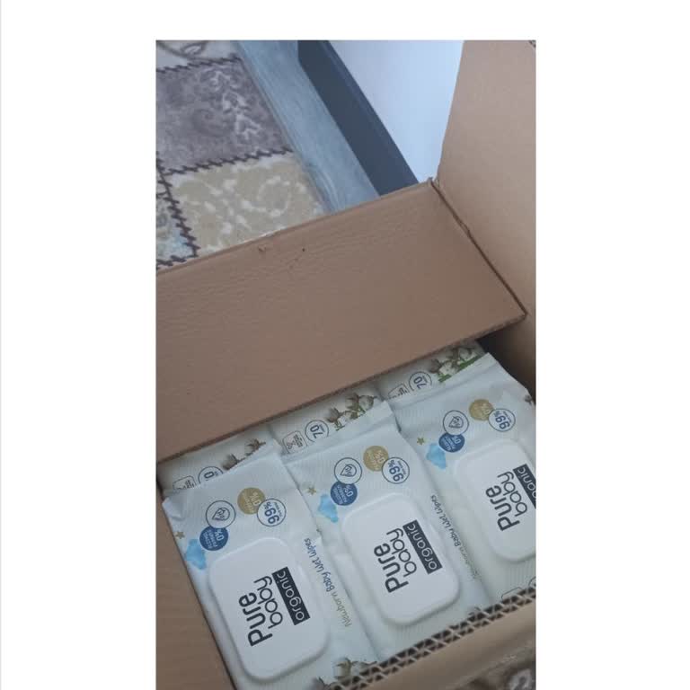 Hepsiburada.com Dikey Süpürge Yerine Bir Kutu Islak Mendil Gönderdi