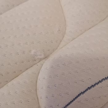 Yataş Yatak Yırtık Geldiği Halde Garanti Dışı Olduğu Söyleniyor