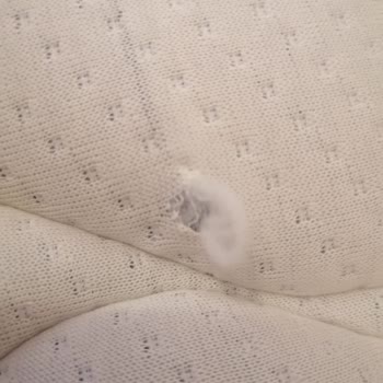 Yataş Yatak Yırtık Geldiği Halde Garanti Dışı Olduğu Söyleniyor