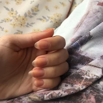 Flormar Oje Tırnaklarımı Sararttı