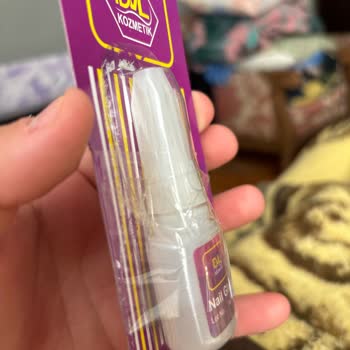 İyaspark Cosmetica Yapıştırıcı Şikayeti