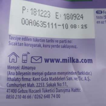 Milka Çikolatanın İç Ambalajında Ki Saç