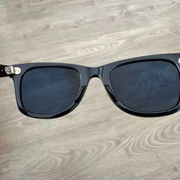 Atasun Optik Ve Rayban In Defosu