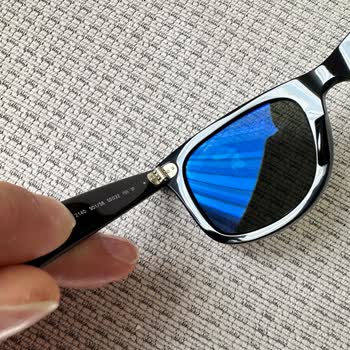 Atasun Optik Ve Rayban In Defosu