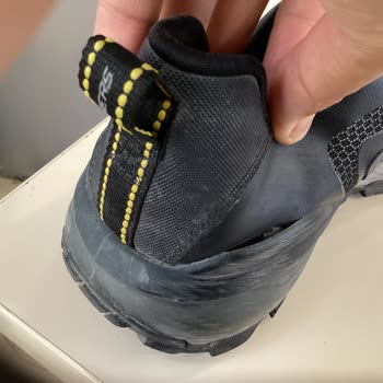 Skechers Outdoor Ayakkabı Üretim Hatasının Kabul Edilmemesi