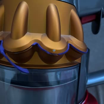 Dyson V15 Gövde Çeperi Soyulması