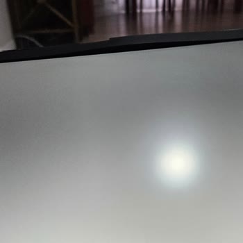 Monster Notebook Binlerce Lira Ödeme Aldılar, Ekran Çerçevesi Yapılmamış, Eksik Parça.