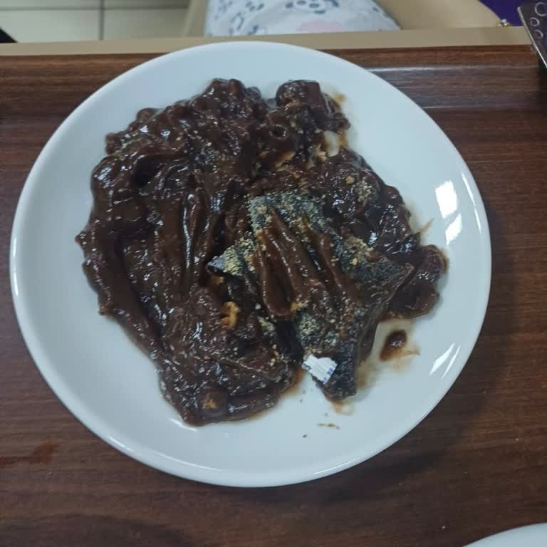 KYK Da Sözde Mozaik Pasta