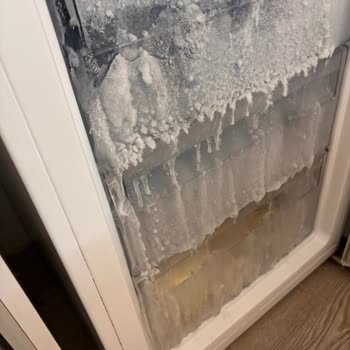 Arçelik Derin Dondurucu Sürekli Buzlanıyor Koku Yapıyor