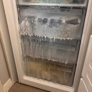 Arçelik Derin Dondurucu Sürekli Buzlanıyor Koku Yapıyor