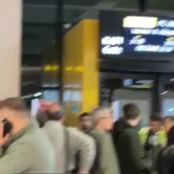 Pegasus Uçak Arızalı Olduğu İçin Uçuşu Ertelemesi Ve Mağduriyet