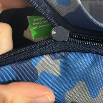 Benetton Marka Çantanın Kalitesiz Fermuarı