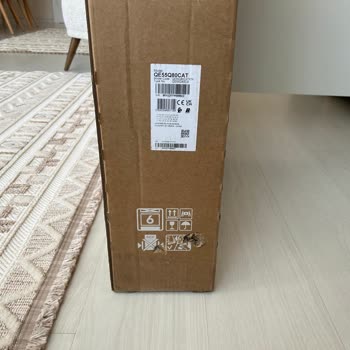 Samsung Servisi Kırık Çıkan TV Panelinin Sorumluluğunu Üzerine Almıyor