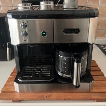 Delonghi Kahve Makinesinin Kapağı Eridi