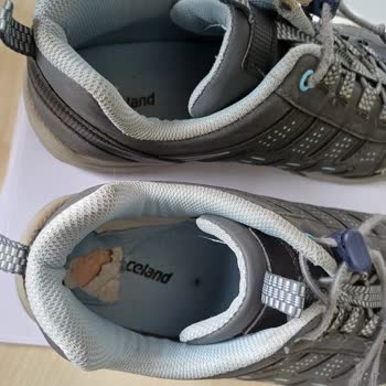 Deichmann Schuhe nach 3 Monaten kaputt - Sohle eingebrochen, Schnürsenkel gerissen