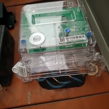 Akdeniz Elektrik Dağıtım Elektrik Sayacı Değiştirildi Ve Yeni Sayaca Düzgün Bağlantı Yapılmadı.