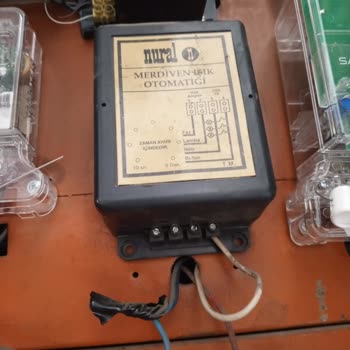Akdeniz Elektrik Dağıtım Elektrik Sayacı Değiştirildi Ve Yeni Sayaca Düzgün Bağlantı Yapılmadı.