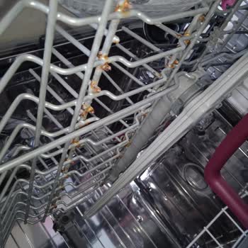 Arçelik Bulaşık Makinesi Sepeti Paslandı