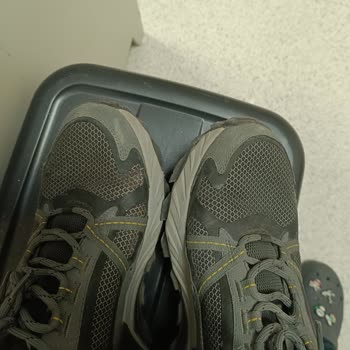 Skechers Ayakkabı Bir Ayda Parçalandı
