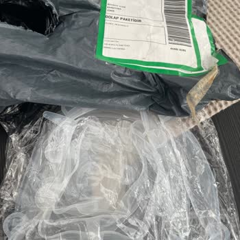 Dolap Ürünlerimi Kaybetti, Üzerine Kargo Ücreti Alıp Paramı Vermedi