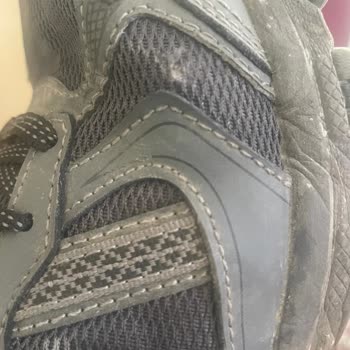 Skechers Ayakkabıda Meydana Gelen Delikler