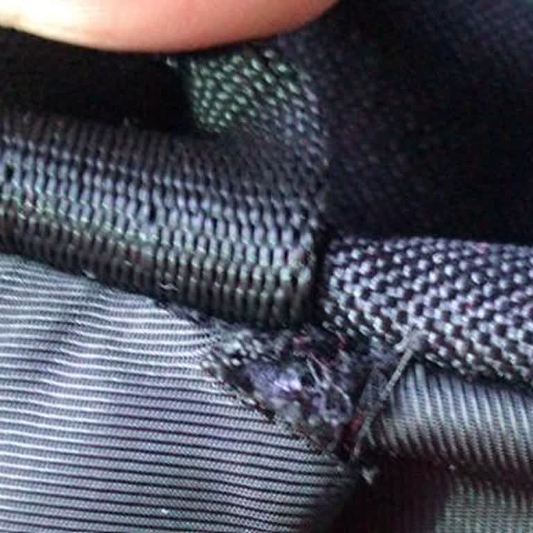 New Balance Sırt ÇANTASI-ASKI Sökülmesi Sorunu