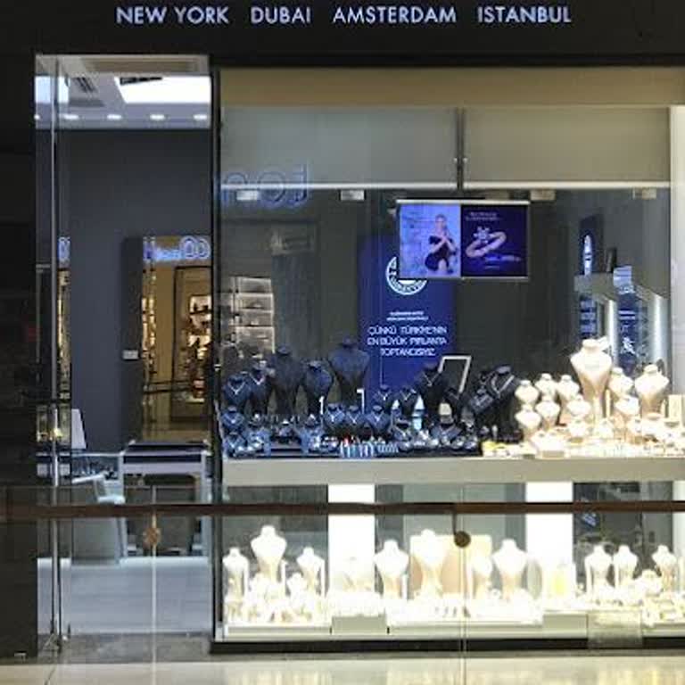 Blue Diamond Çalışan İlgisizliği, İnsanları Küçük Görme, Ön Yargı.