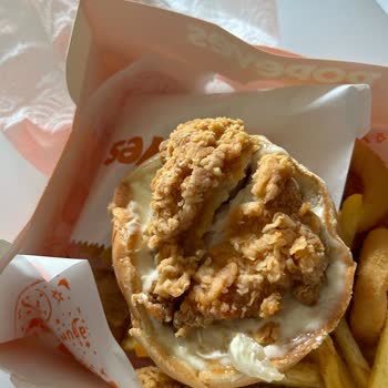 Popeyes Menüsünde Tavuk Eksikliği Ve Müşteri Beklentileri