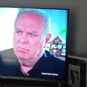 65 İnç Grundig TV LED Hatası