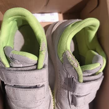 Koray Spor'dan (Adidas) Aldığım Ayakkabı 2 Ay İçinde Yırtıldı.