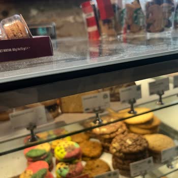 Starbucks Hilltown Hygiene Complaint Ignored