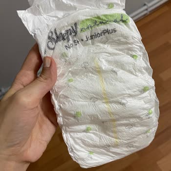 Sleepy Bebek Bezi Ellediğimde İçi Kum Taneleri Gibi Rengi Soluk