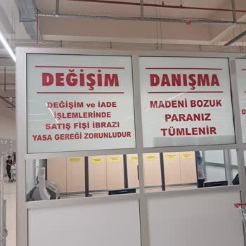 Gimsa Telefon Çekmiyor. Ürünler Kalitesiz. Çalışanlar Eğitimsiz.