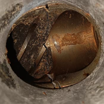 Kromlüks Et Kıyma Makinesi Boğaz Çatlaması